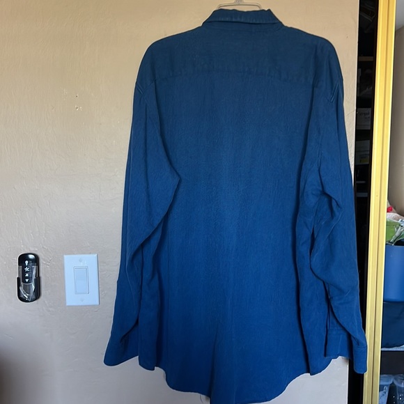 TecGen Select Men’s brushed twill long sleeve button down shirt color blue XL- L - Picture 8 of 17